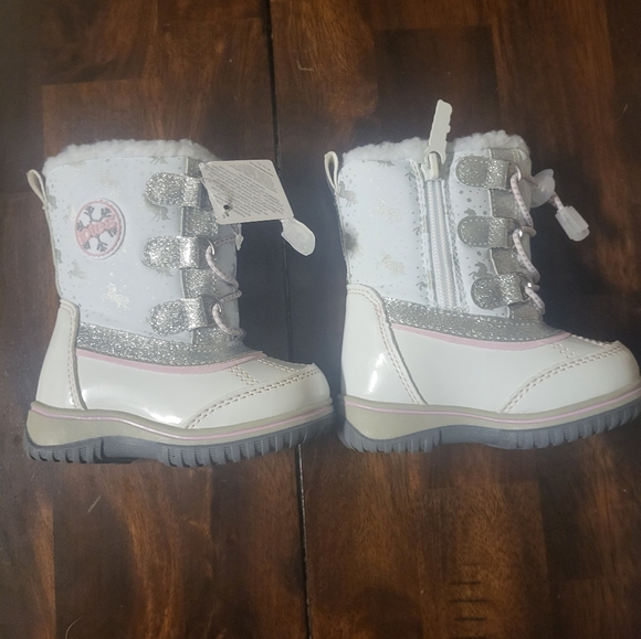 Carter's boots NWT size 5 - Picture 3 of 5